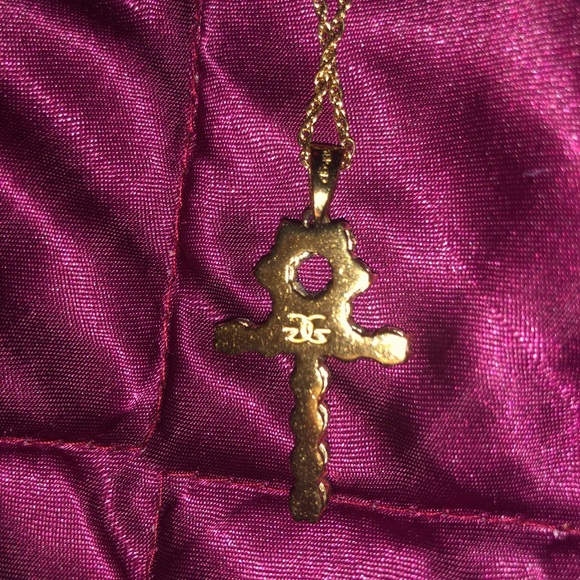Cross chain - Picture 2 of 4
